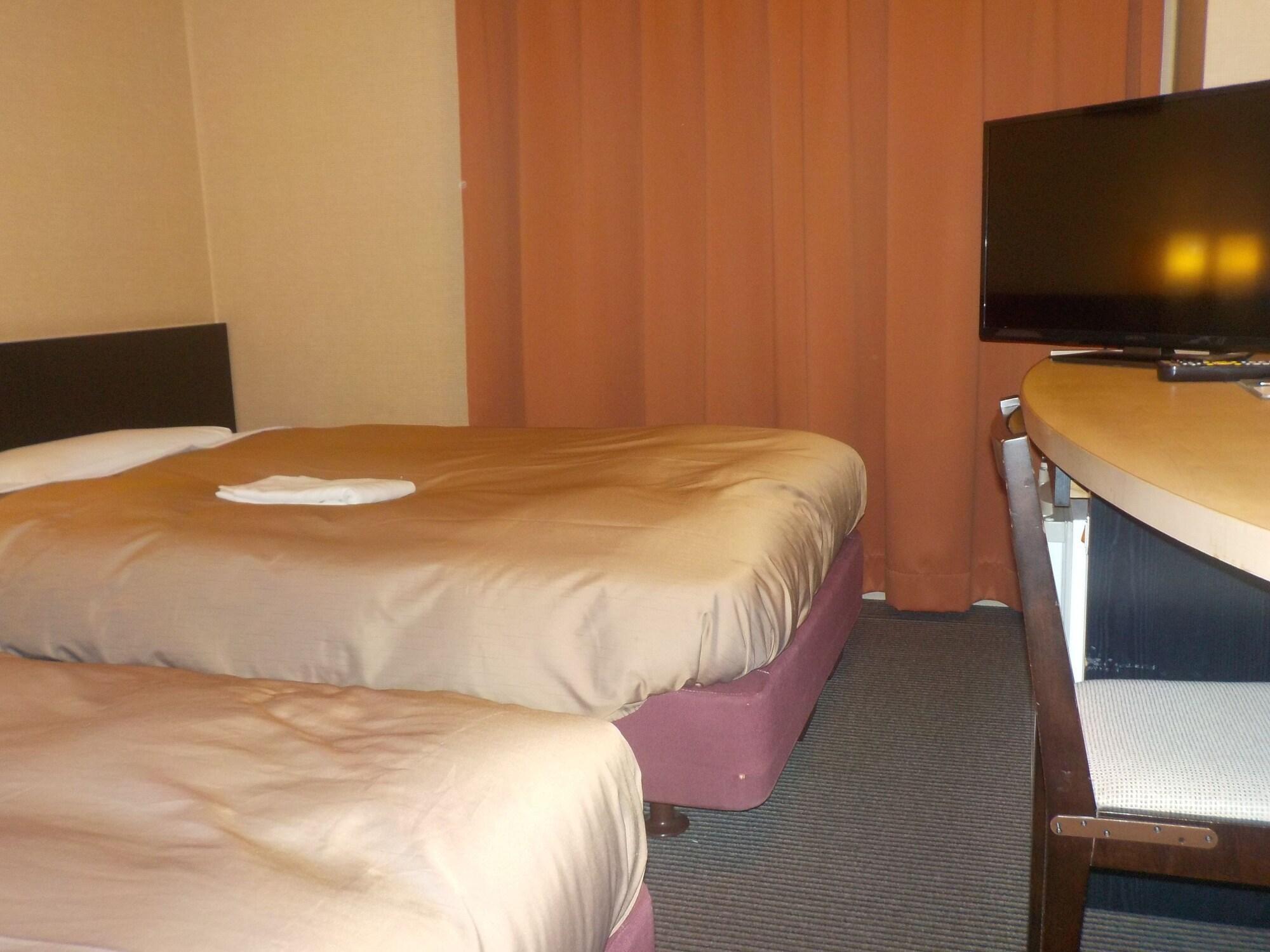 Hotel Crown Hills Kokura Китакюсю Экстерьер фото