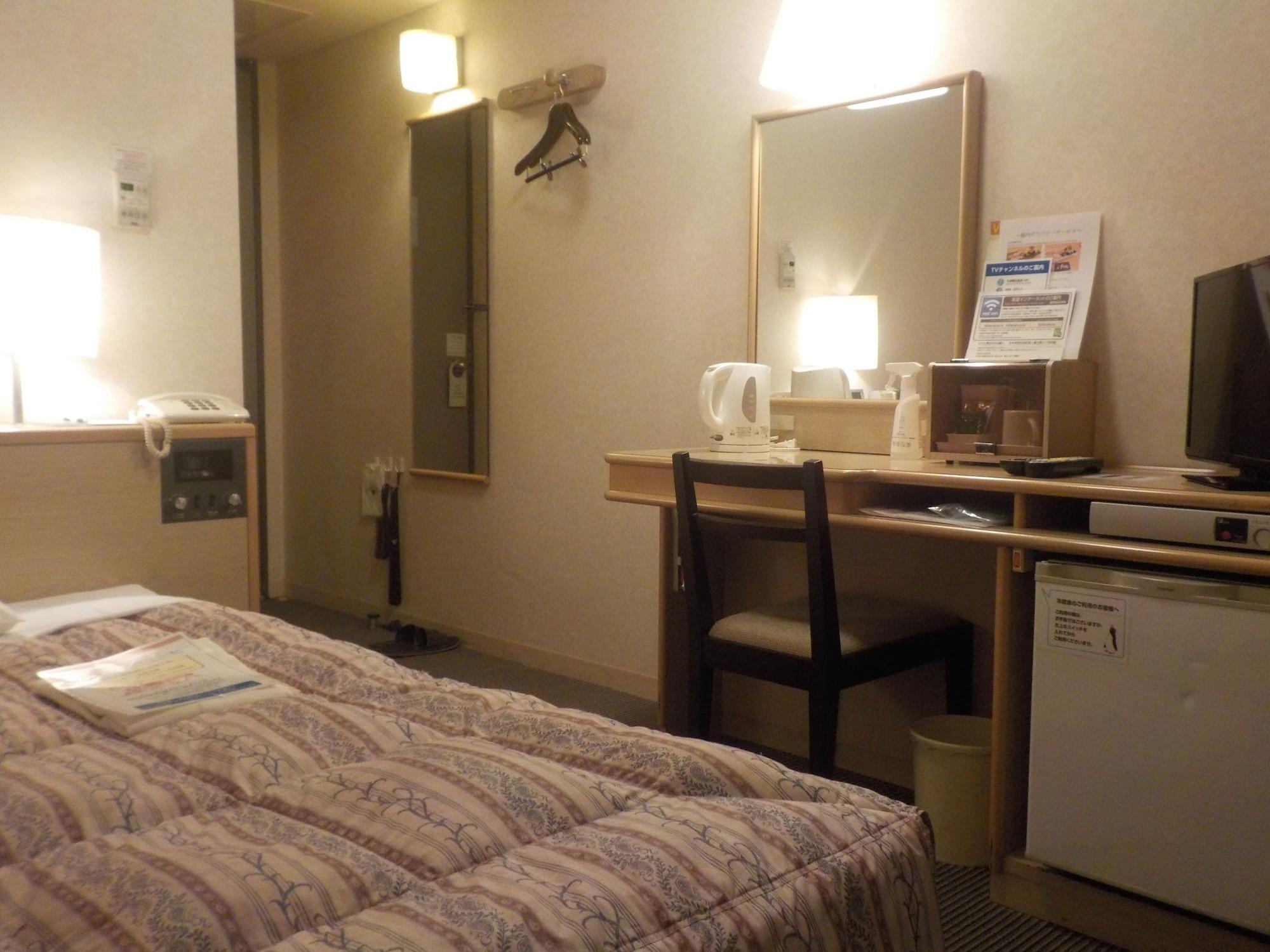Hotel Crown Hills Kokura Китакюсю Экстерьер фото