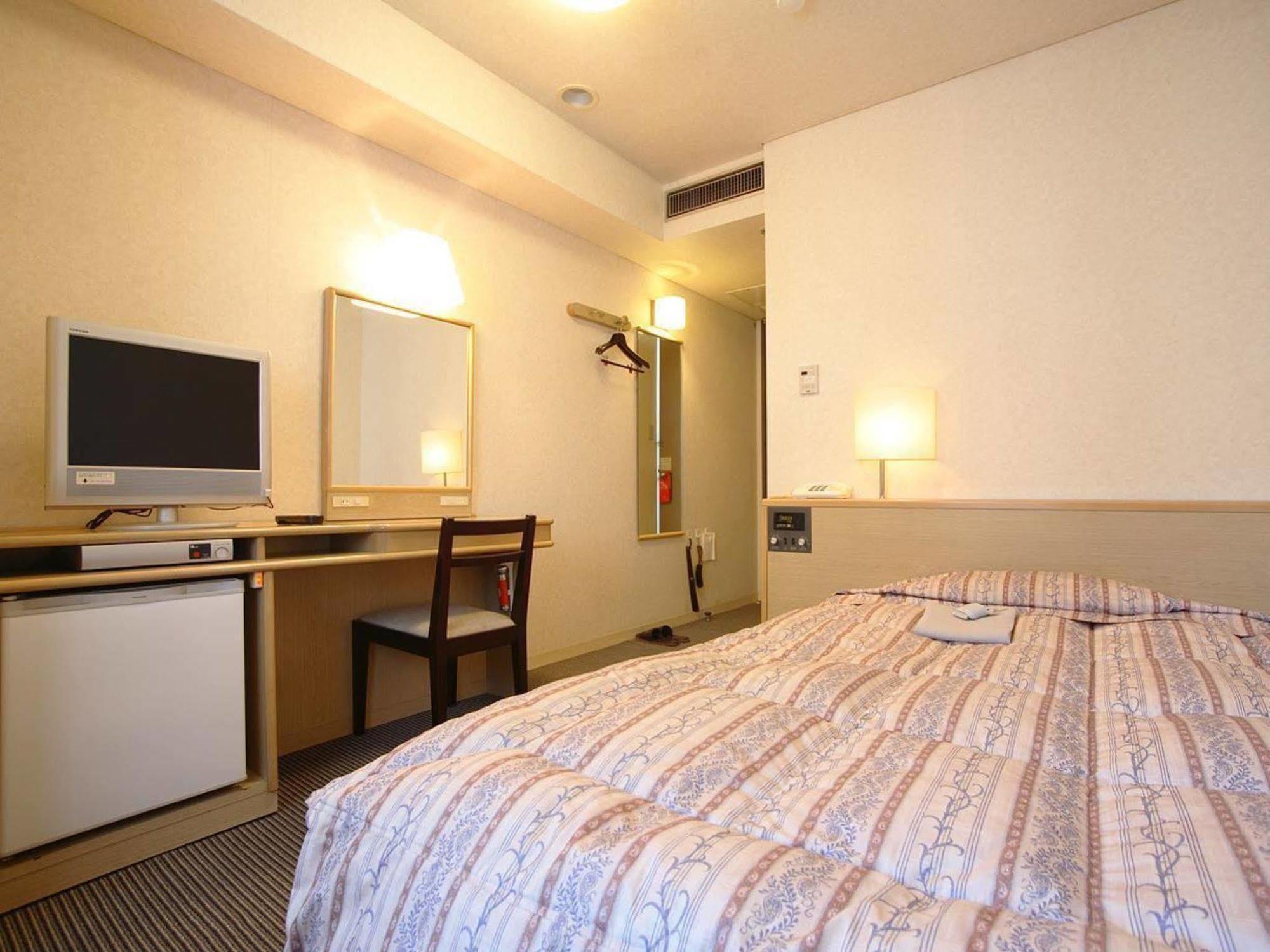 Hotel Crown Hills Kokura Китакюсю Экстерьер фото